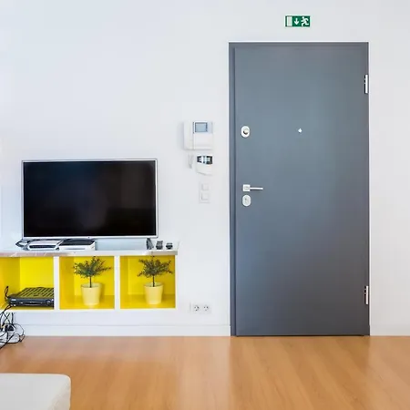 Portucale ! Downtown Premium With Parking Garage 리스본