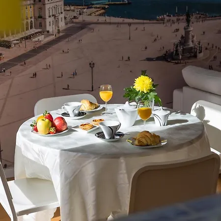 Portucale ! Downtown Premium With Parking Garage Lisbona