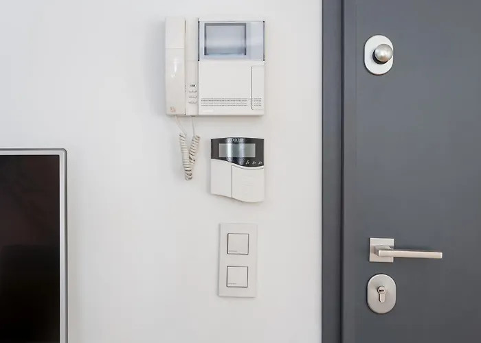 شقة Portucale ! Downtown Premium With Parking Garage *