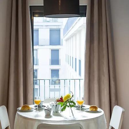 Portucale ! Downtown Premium With Parking Garage