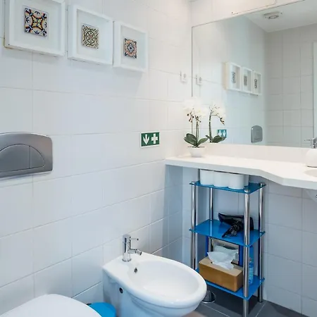 Portucale ! Downtown Premium With Parking Garage